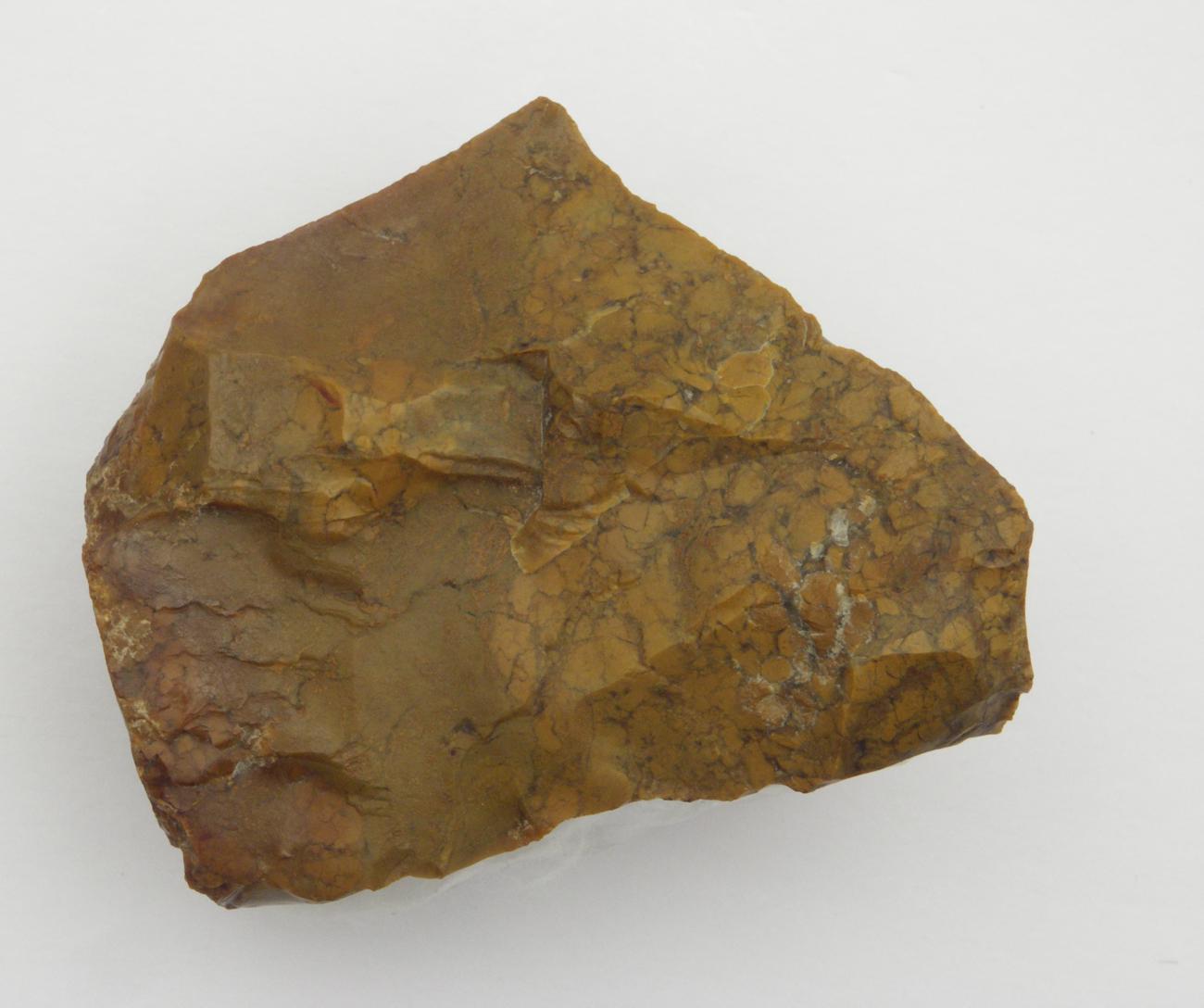 Abb. 6 Jaspis (5,5 x 4,2 x 3,3 cm).
